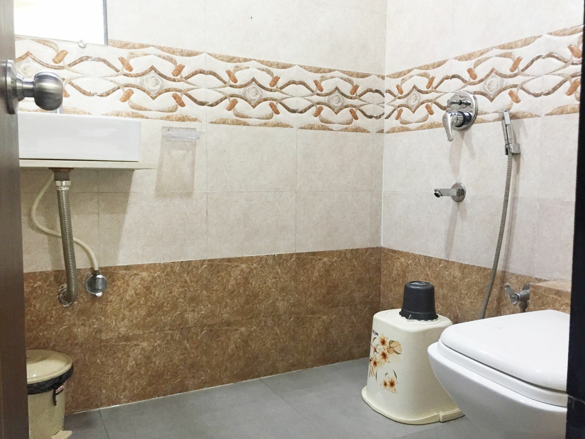 Terminus Square Hotel Kurla Kültér fotó